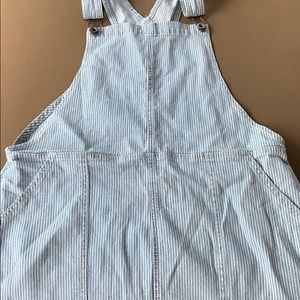 Overall dress